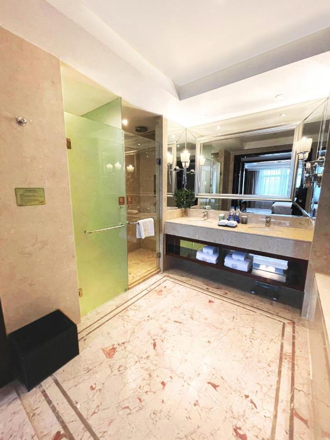 Business Suite