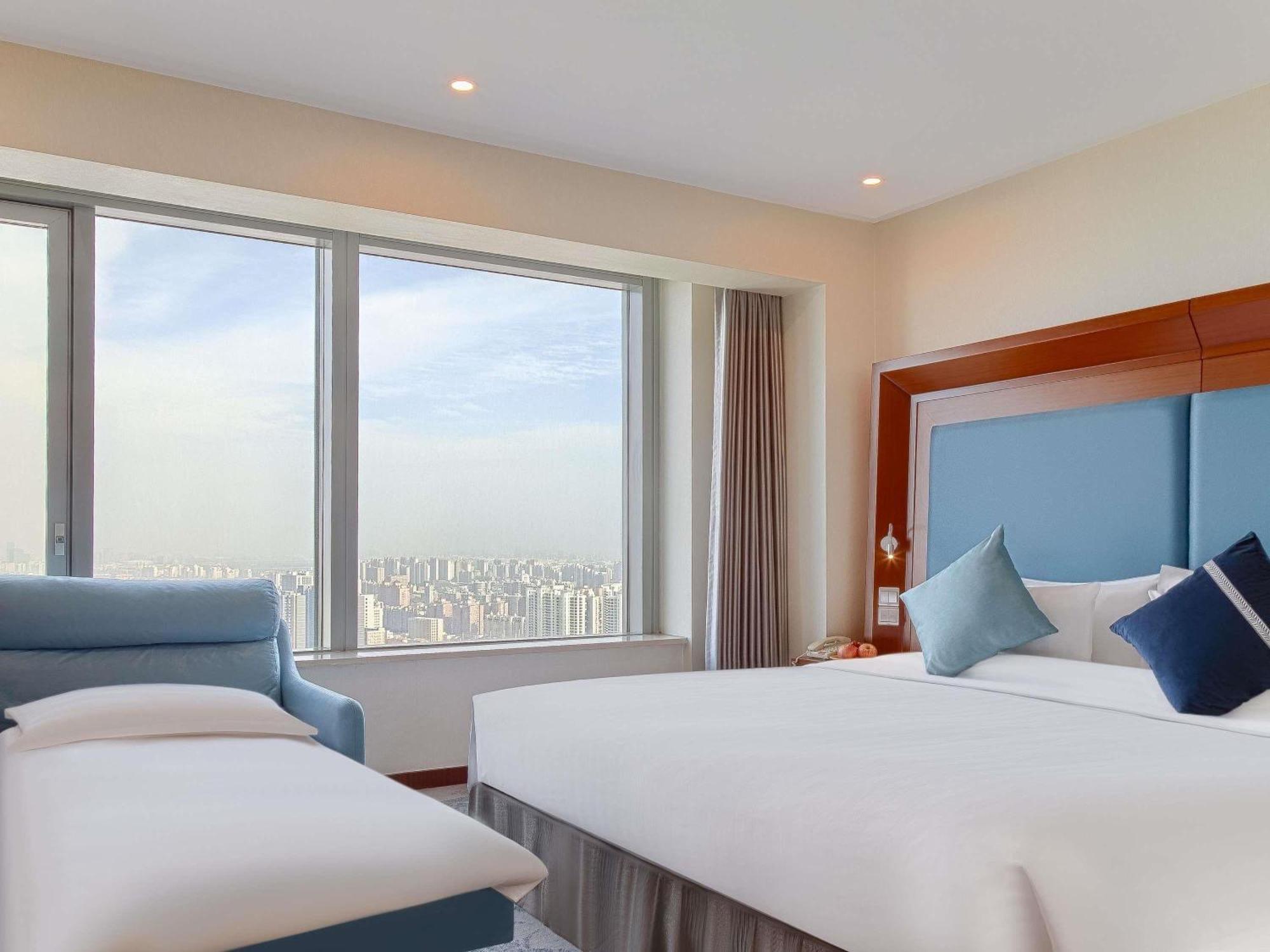 Standard King Room - River Side/Non-Smoking,1742614889:JPEG