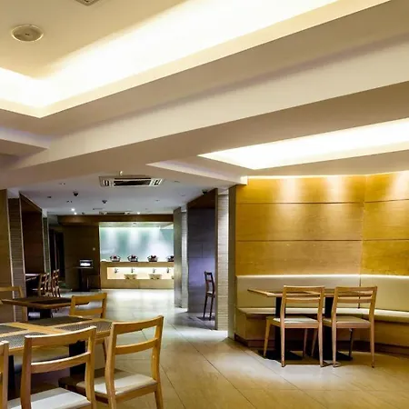 Ji Hotel Shanghai Yan An Road Branch-3