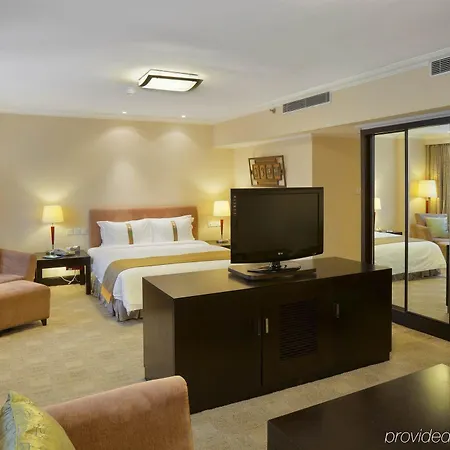 Holiday Inn Shanghai Downtown-2