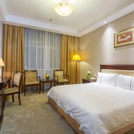 Golden River-View Hotel Shanghai-3